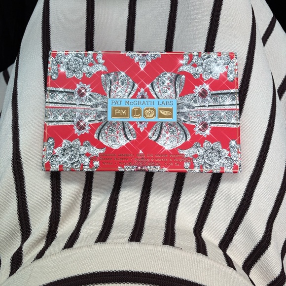 NWT Pat McGrath Luminous Legends Palette - Multi-Color - Picture 3 of 3